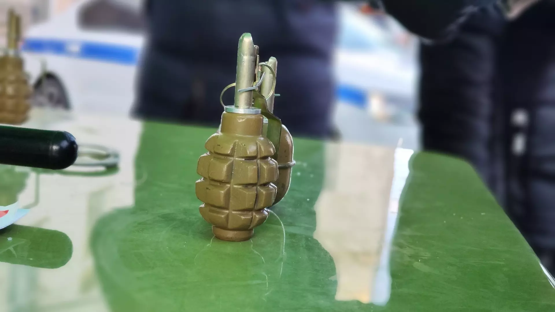 Ребенок принес муляж гранаты в детсад